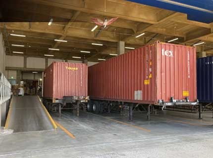 香椎浜倉庫 庫内